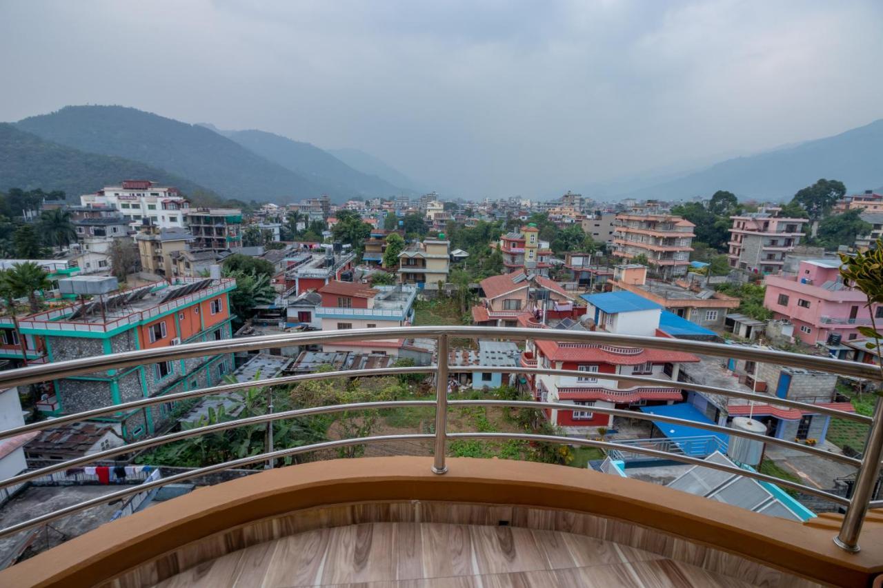 Oyo 253 Hotel Pinnacle Pokhara Zewnętrze zdjęcie